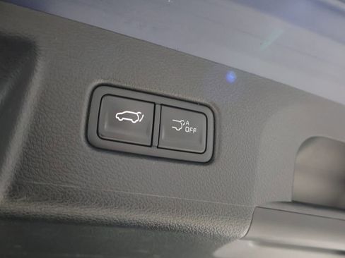 Used 2025 Kia Telluride S AWD/4WD image 21