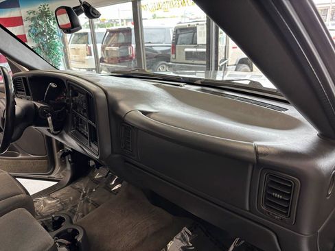 Used 2003 Chevrolet Silverado 2500 LS RWD image 14