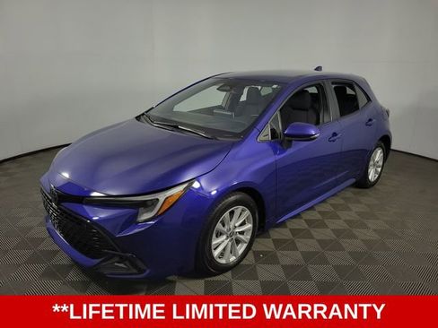 Used 2024 Toyota Corolla SE image 3
