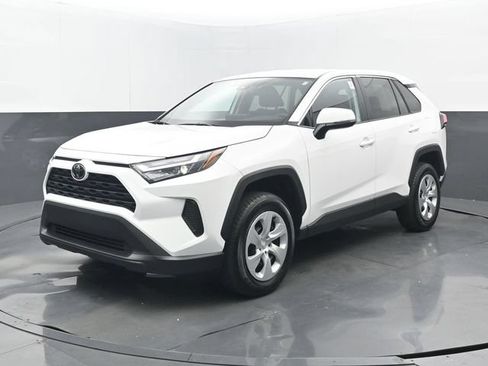 Used 2025 Toyota RAV4 LE FWD image 21