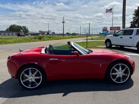 Used 2006 Pontiac Solstice Convertible w/ Premium Package RWD image 36