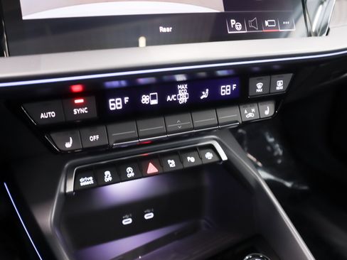New 2026 Audi A3 2.0T Premium image 18
