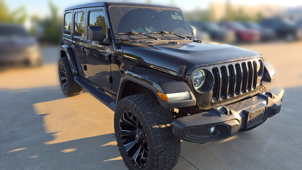 Used 2018 Jeep Wrangler Unlimited Sahara w/ Uconnect 4C Nav & Sound Group AWD/4WD image 7