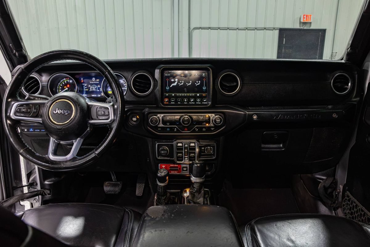 Used 2021 Jeep Wrangler Unlimited Rubicon 4xe w/ Steel Bumper Group AWD/4WD image 12