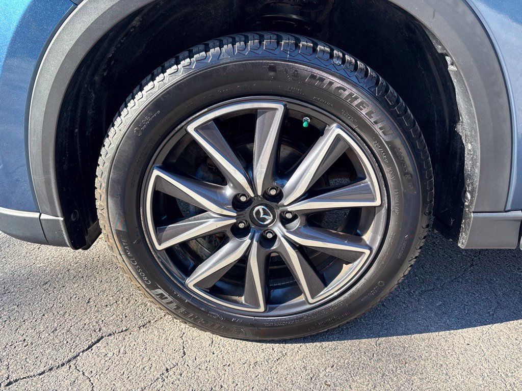 Used 2018 MAZDA CX-5 Touring w/ Preferred Equipment Package AWD/4WD image 11