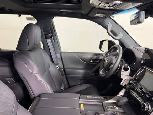 New 2026 Lexus LX 700h Overtrail image 31