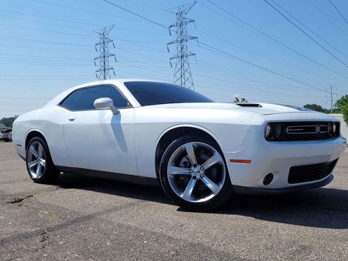 Used 2015 Dodge Challenger R/T w/ Quick Order Package 28B R/T image 18
