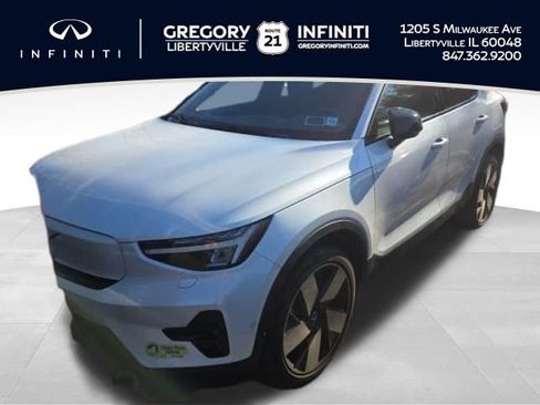 Used 2023 Volvo C40 P8 Recharge Plus w/ Climate Package image 1