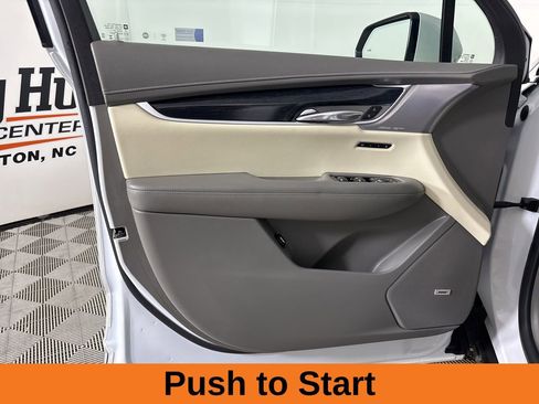 Used 2024 Cadillac XT6 Premium Luxury w/ LPO, Floor Liner Package AWD/4WD image 9
