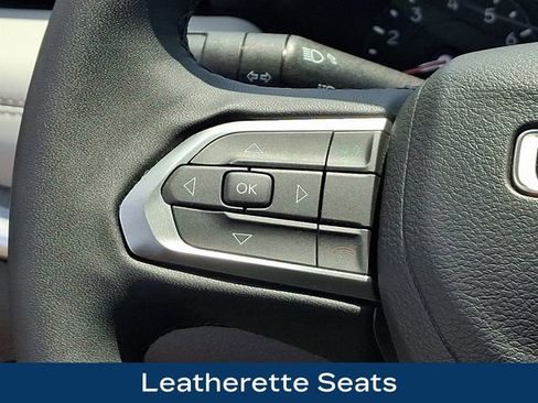 Used 2025 Jeep Compass Limited AWD/4WD image 7