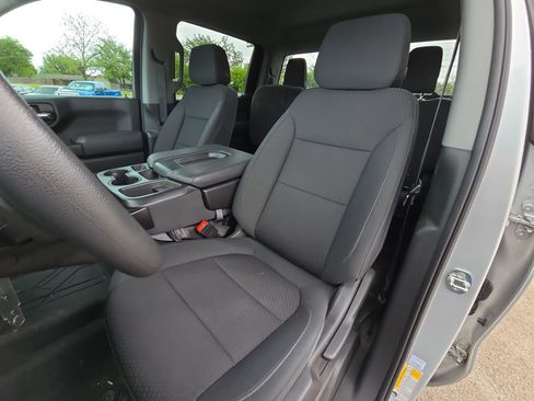 Used 2022 Chevrolet Silverado 1500 Custom w/ Safety Confidence Package AWD/4WD image 11