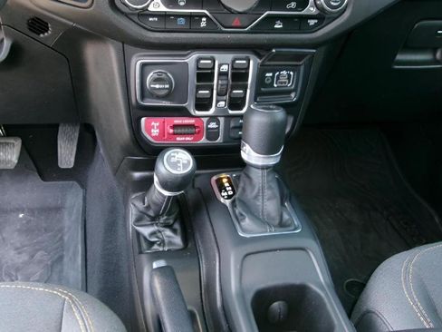 Used 2025 Jeep Wrangler Unlimited Sport S 4xe AWD/4WD image 13