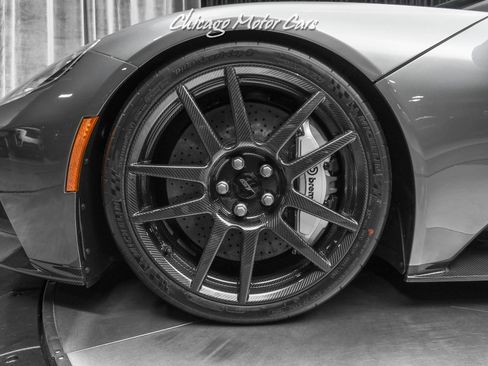 Used 2019 Ford GT RWD image 50