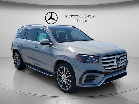 New 2026 Mercedes-Benz GLS 580 4MATIC image 4
