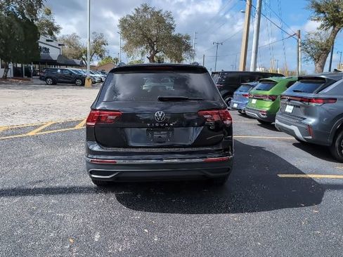 Used 2024 Volkswagen Tiguan S image 6