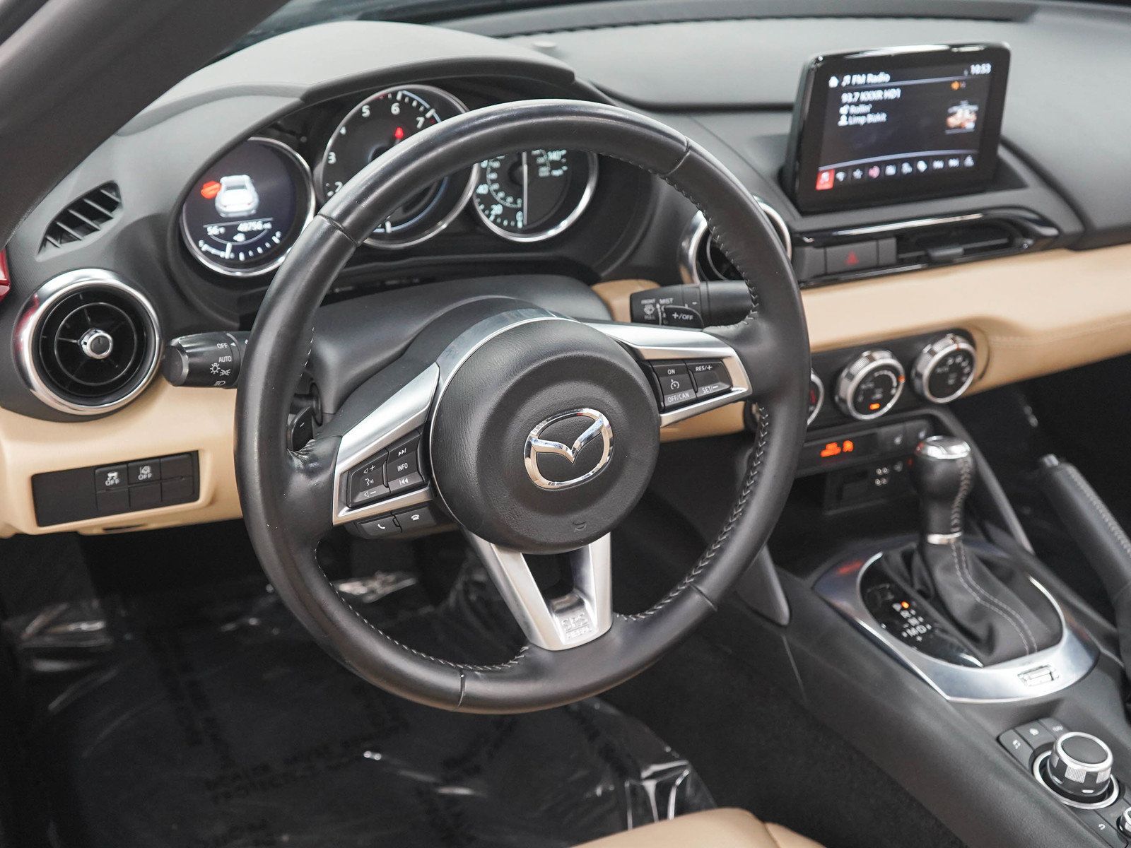 Used 2020 MAZDA MX-5 Miata RF Grand Touring RWD image 16