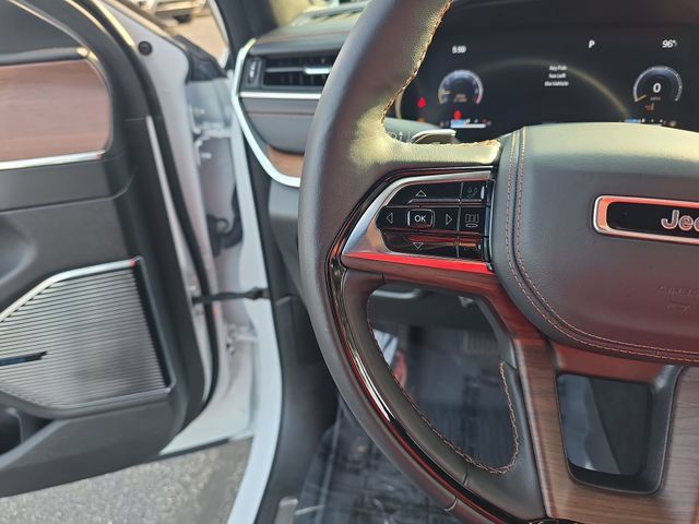 Used 2023 Jeep Grand Cherokee L Summit w/ Advanced Protech Group IV AWD/4WD image 19