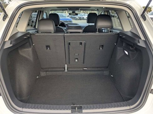 Used 2024 Volkswagen Taos SE image 13