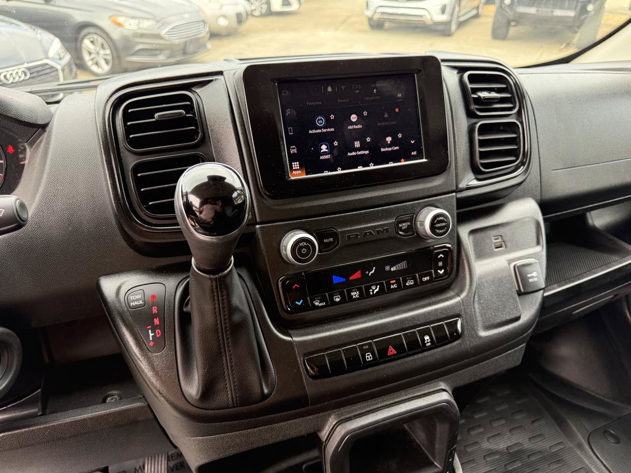 Used 2024 RAM ProMaster 2500 w/ Convenience Group FWD image 20