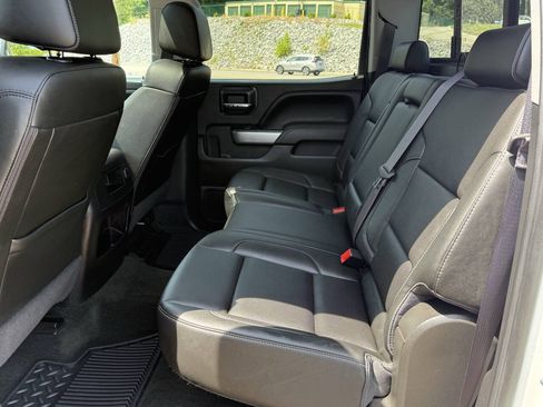 Used 2017 Chevrolet Silverado 1500 LTZ Z71 w/ LTZ Plus Package AWD/4WD image 9