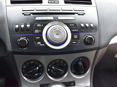 Used 2011 MAZDA MAZDA3 i Touring image 30