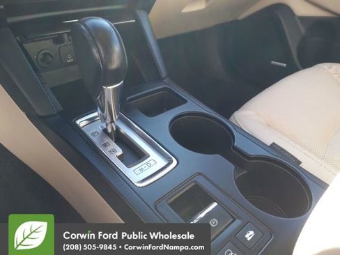 Used 2017 Subaru Outback 2.5i Limited image 18