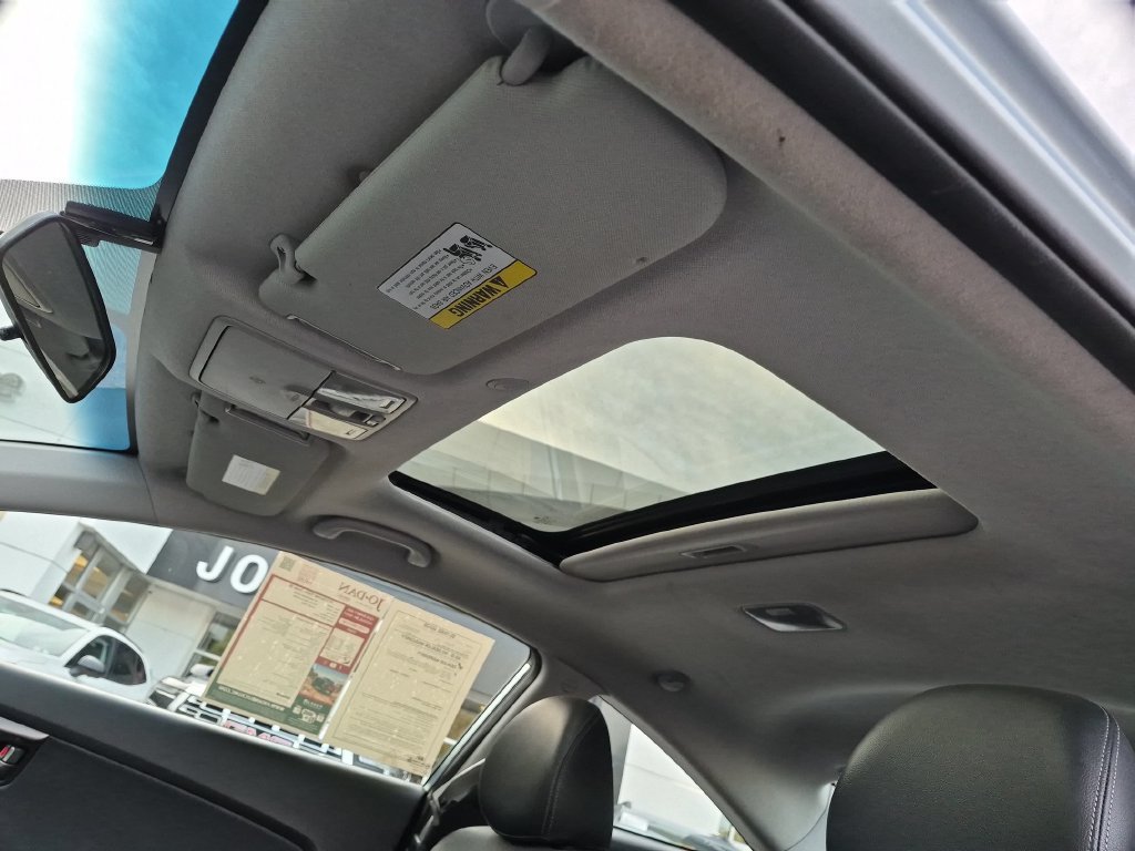 Used 2013 Hyundai Elantra SE w/ Technology Pkg FWD image 29