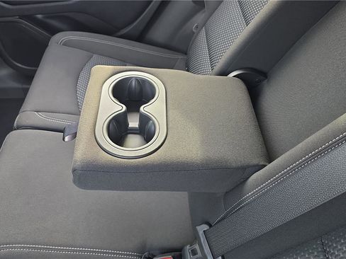 Used 2023 GMC Terrain SLE w/ Driver Convenience Package image 21