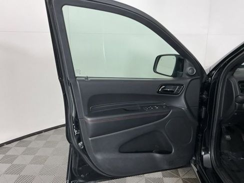 Used 2025 Dodge Durango GT image 12