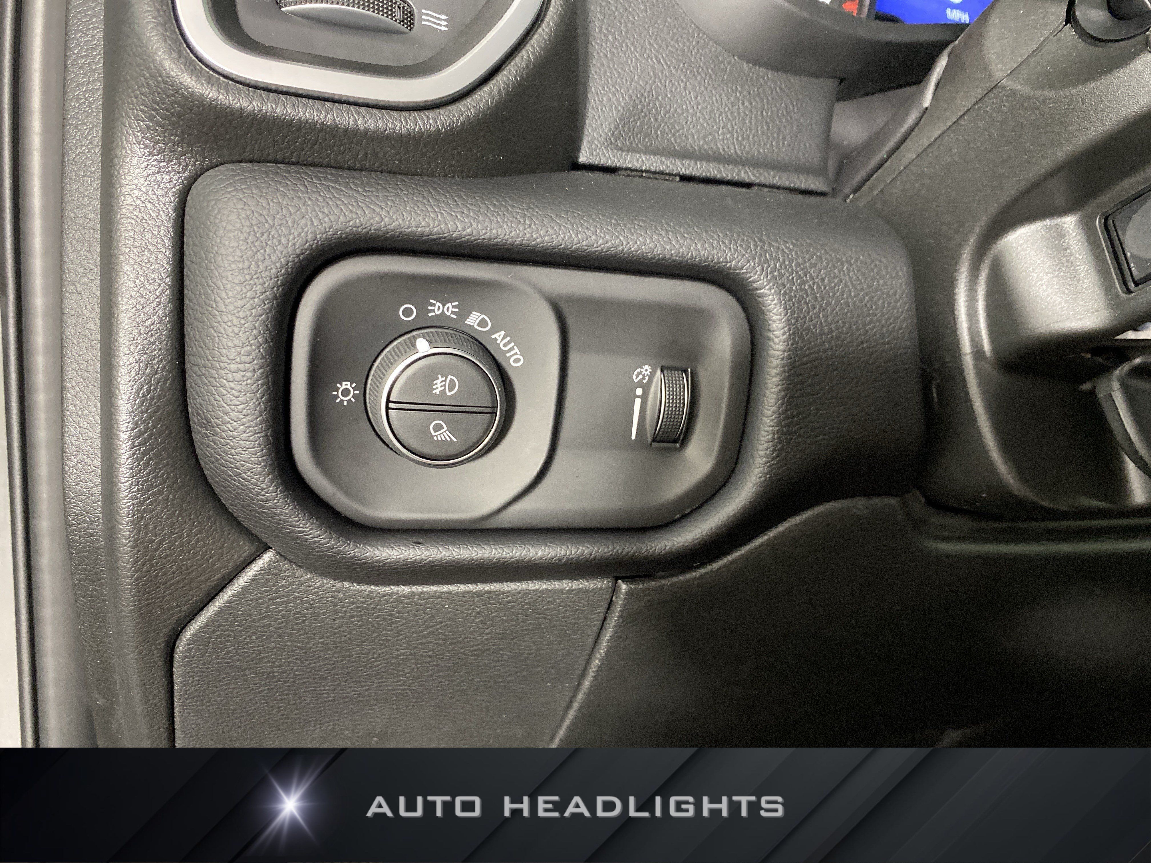 New 2027 RAM 3500 Big Horn AWD/4WD image 19