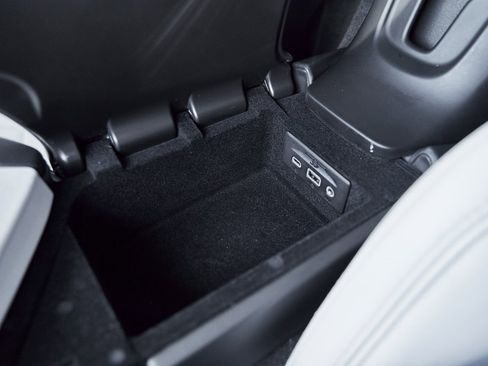 Used 2022 Chevrolet Corvette Stingray w/ Z51 Performance Package image 47