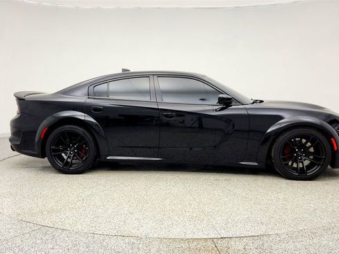 Used 2020 Dodge Charger SRT Hellcat w/ Harman/Kardon Audio Group image 4