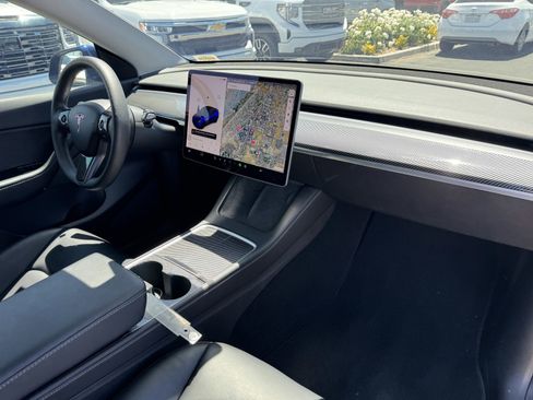 Used 2021 Tesla Model Y Performance AWD/4WD image 7