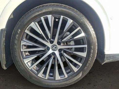 Used 2024 Lexus RX 350 Premium image 9