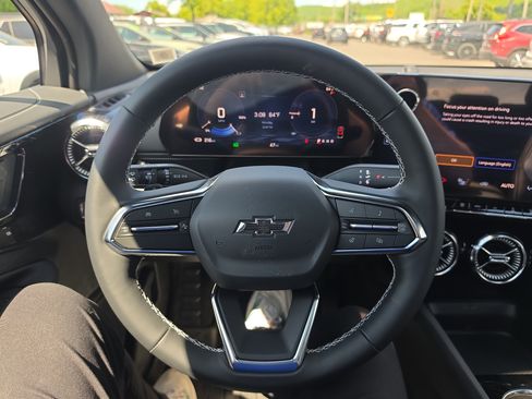 New 2025 Chevrolet Blazer EV LT AWD/4WD image 20