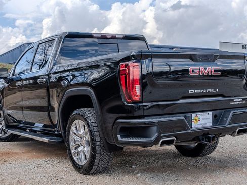 Used 2020 GMC Sierra 1500 Denali w/ Technology Package image 3
