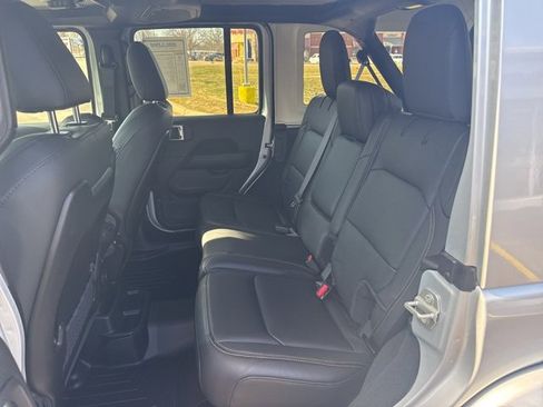 Certified 2024 Jeep Wrangler Sahara w/ Technology Group image 16