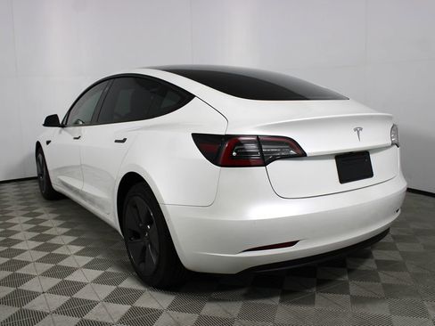 Used 2021 Tesla Model 3 Standard Range Plus image 28