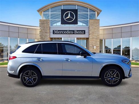 New 2026 Mercedes-Benz GLC 300 4MATIC image 5