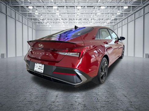 New 2026 Hyundai Elantra SEL Sport Premium FWD image 5