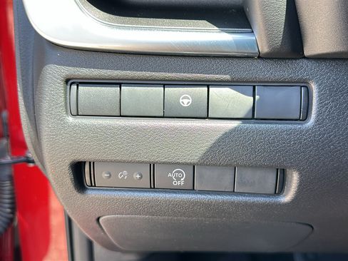 Certified 2023 Nissan Rogue SV AWD/4WD image 13