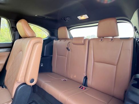Used 2022 Toyota Highlander Platinum image 25
