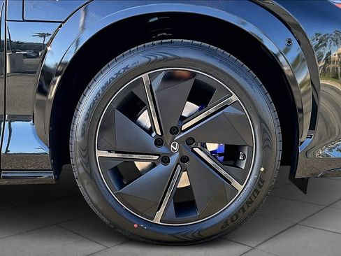 New 2026 Lexus RZ 450e AWD w/ Luxury Package image 9