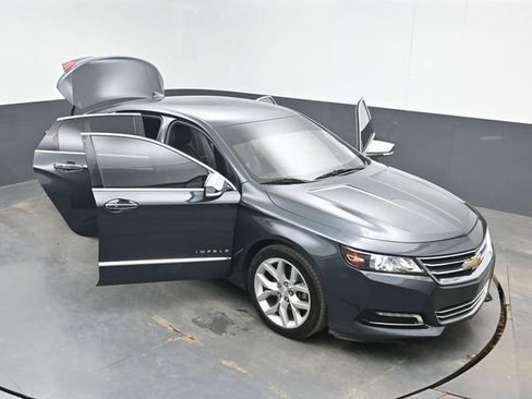 Used 2018 Chevrolet Impala Premier FWD image 48