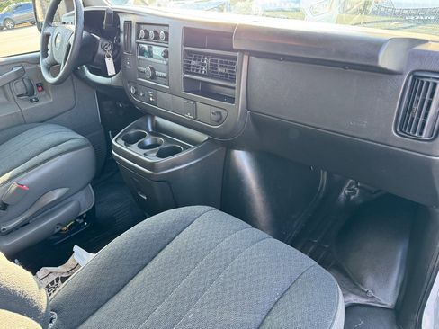 Used 2024 Chevrolet Express 2500 w/ Driver Convenience Package image 15