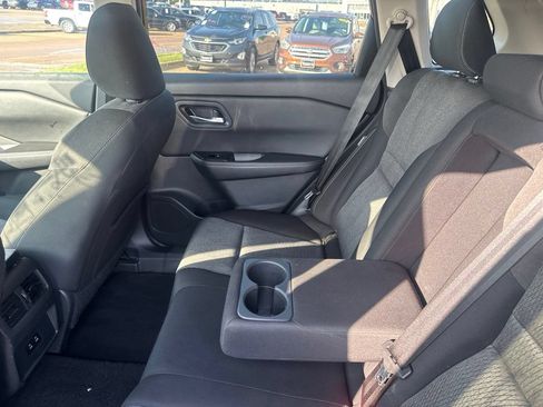 Certified 2024 Nissan Rogue SV AWD/4WD image 34