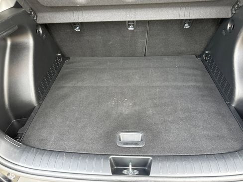 Used 2025 Hyundai Kona SEL FWD image 11
