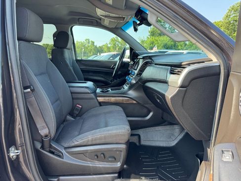 Used 2017 Chevrolet Suburban LS w/ Enhanced Driver Alert Package AWD/4WD image 20
