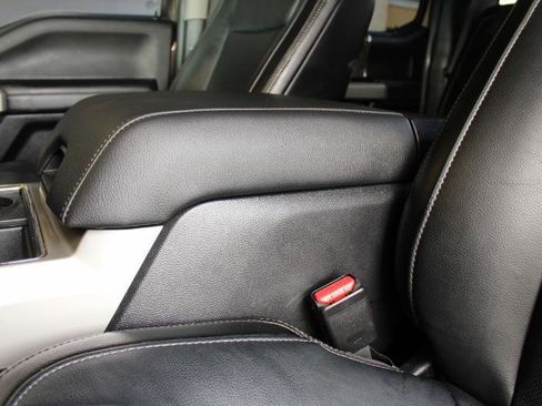 Used 2017 Ford F250 Lariat w/ Lariat Ultimate Package image 39