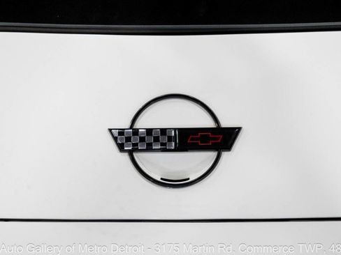 Used 1996 Chevrolet Corvette Coupe RWD image 32
